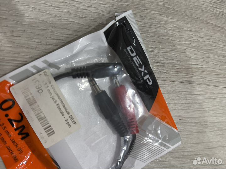 Кабель соединительный dexp 4-pin 3,5 jack