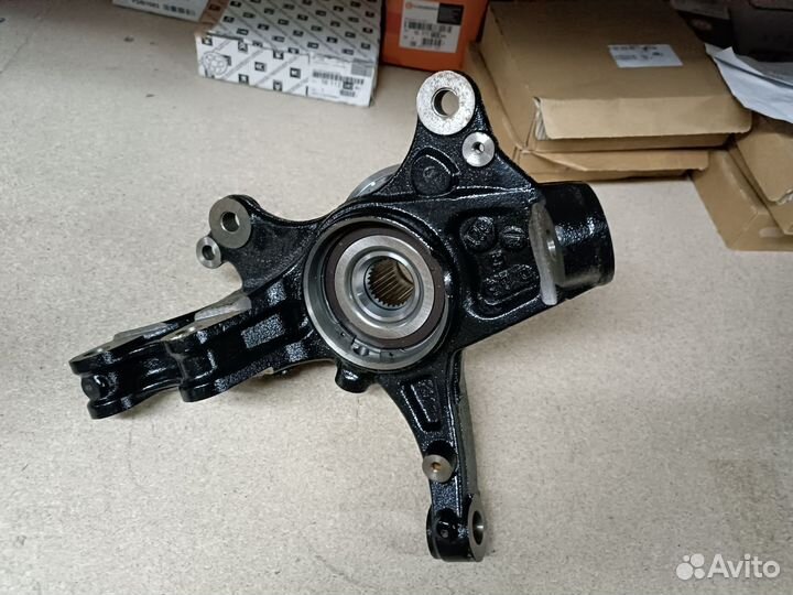 Поворотный кулак правый PSA 1610138080