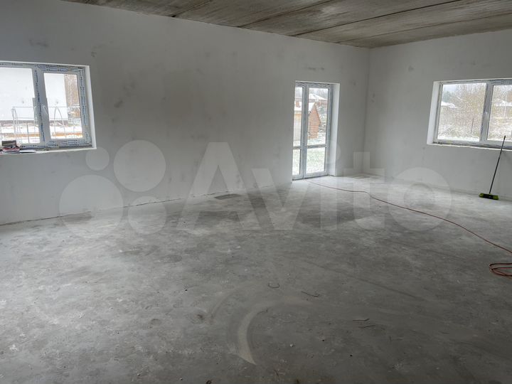 Дом 170 м² на участке 16 сот.