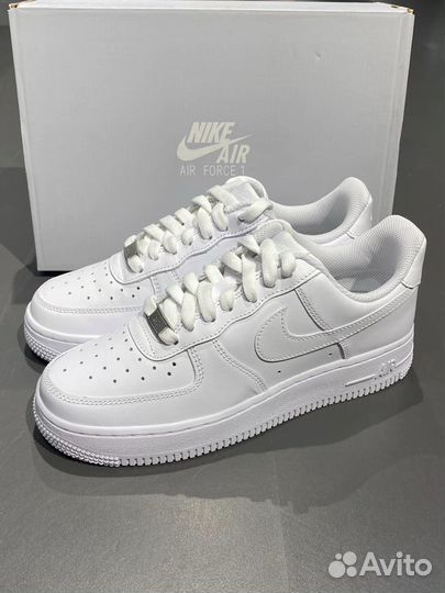 Nike Air Force 1 Low Triple White