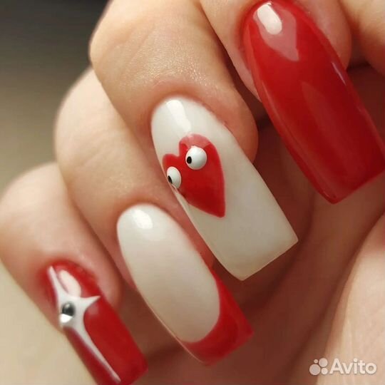 Маникюр черниковка