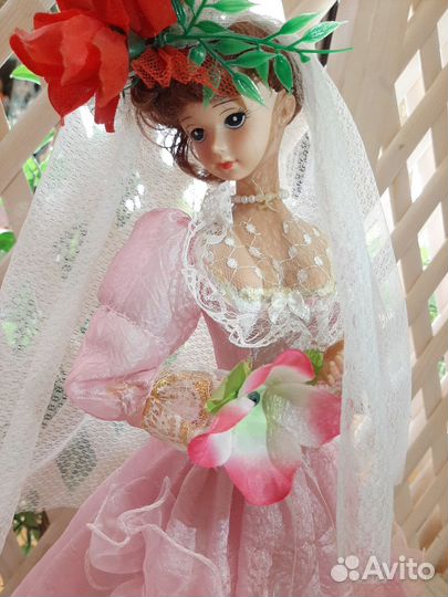 Кукла виниловая музыкальная