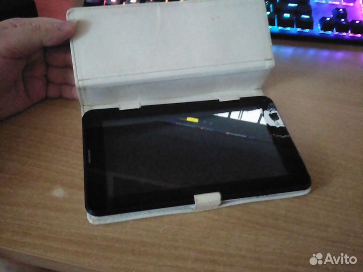 Планшет Supra