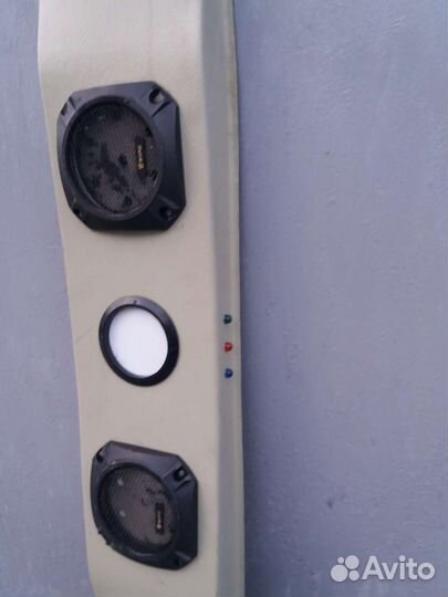 Акустическая полка