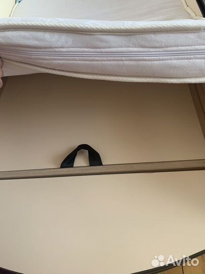 Кровать машина