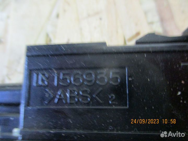 Кнопка выбора режима робота Тойота Королла E-150