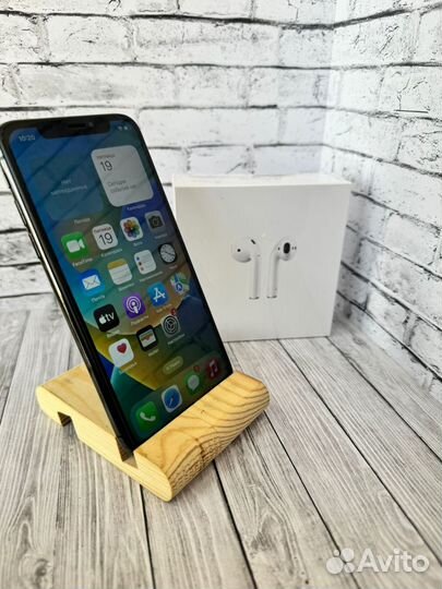 iPhone X, 64 ГБ
