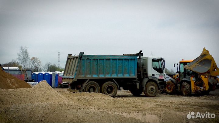 Речной песок доставляем от 100 кубов