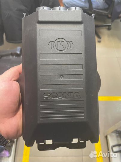 2789111 Защитная крышка блока ECU BMS (6 серия)