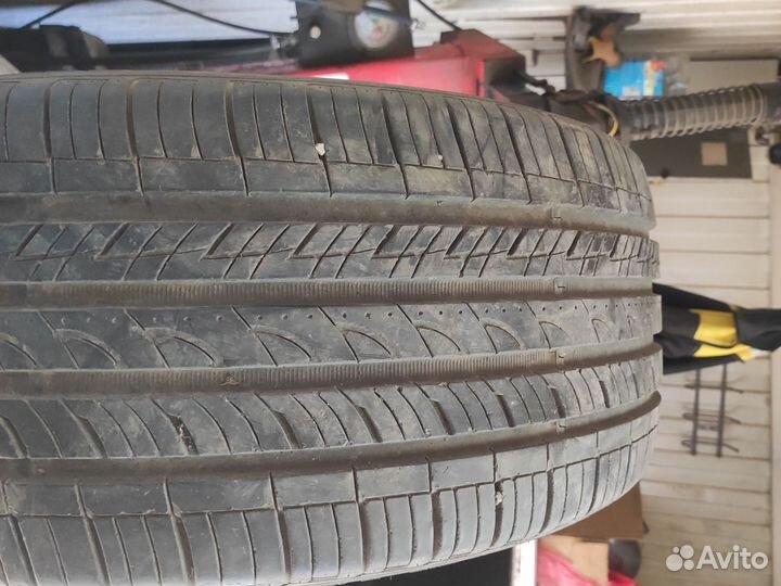 Roadstone N'Fera AU5 245/45 R18