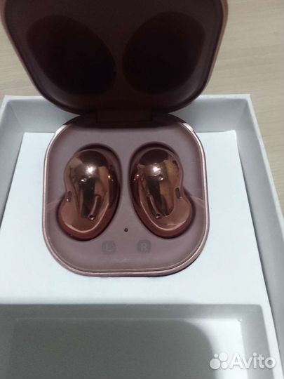 Беспроводные наушники samsung buds live