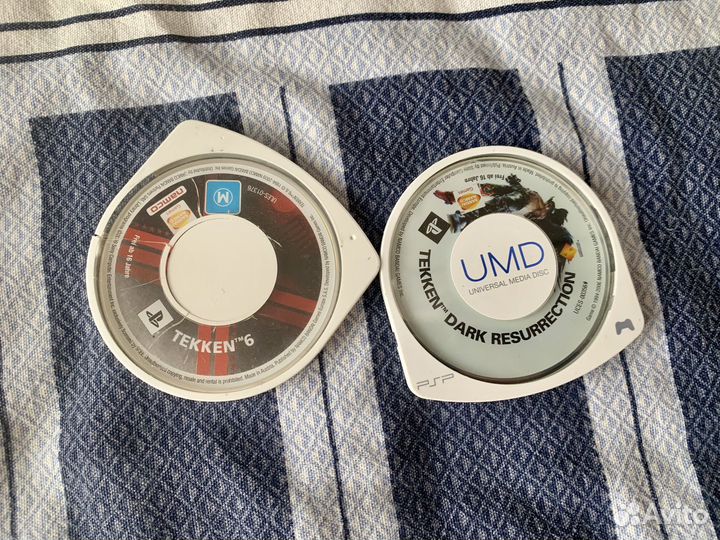 Два диска Tekken для PSP