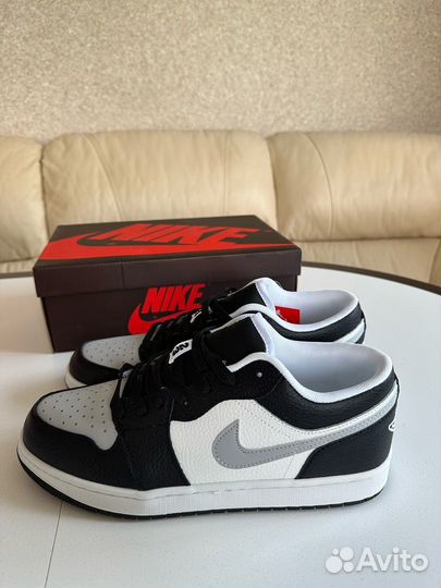 Новые кожаные кроссовки Nike Air Jordan 1 Low