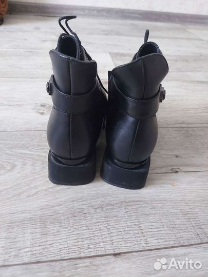 Ботинки женские 38 размера кожаные