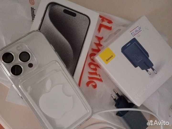 iPhone 15 pro 128gb sim esim