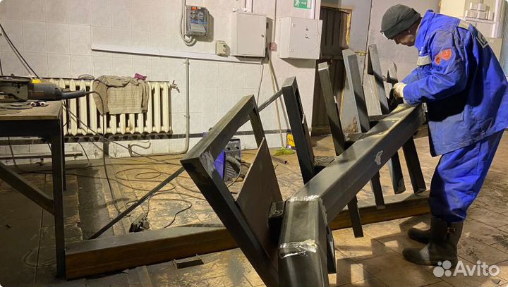 Металлическая лестница без скрипа