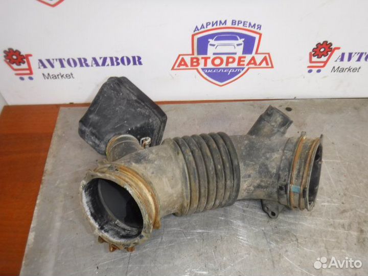 Патрубок воздушного фильтра Toyota Camry 50 2AR