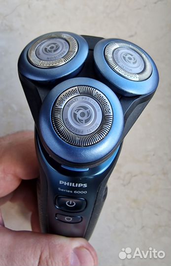 Бритва электрическая Phillips Shaver 6610