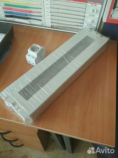 Блок на 8 розеток в стойку 19