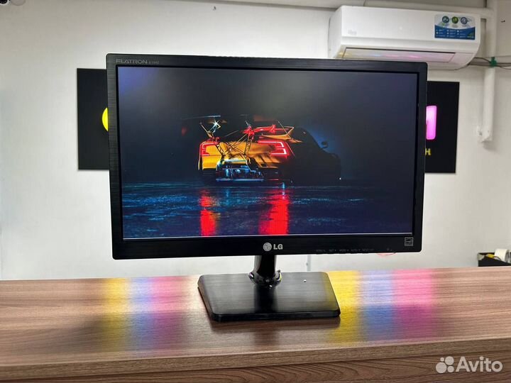 Монитор LG Flatron 18.5 