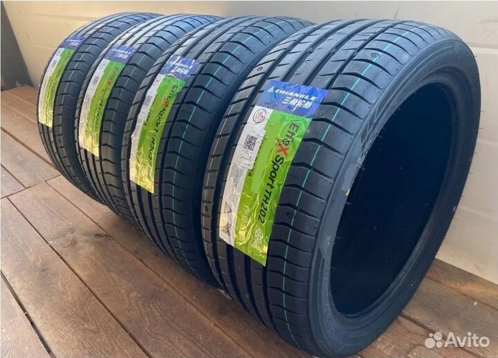 Triangle EffeXSport TH202 215/55 R18 99W