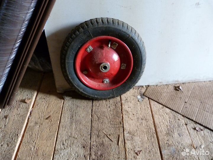 Колесо для тележки