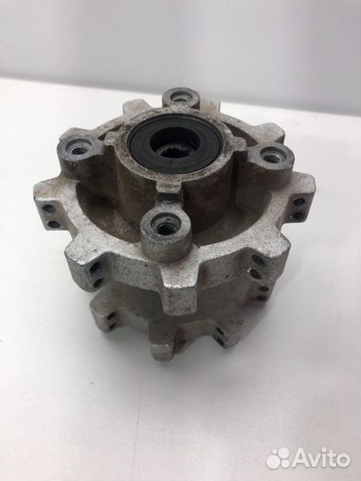 Ступица передняя TTR250