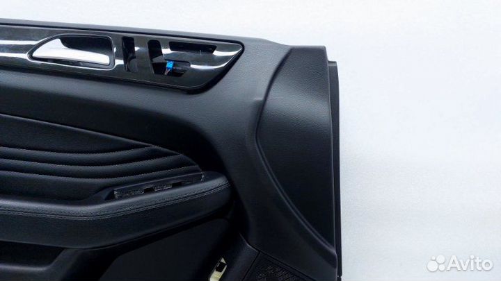 Б/У Обшивка двери Состояние хорошее, оригинал