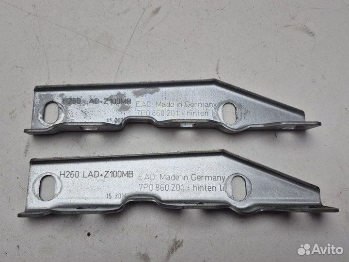 Кронштейн рейлингов задний левый Volkswagen