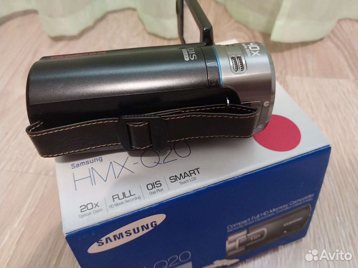 Видеокамера Samsung HMX-Q20