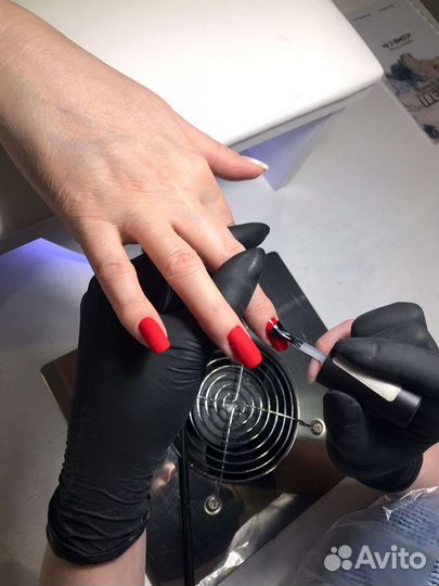 Маникюр на дому