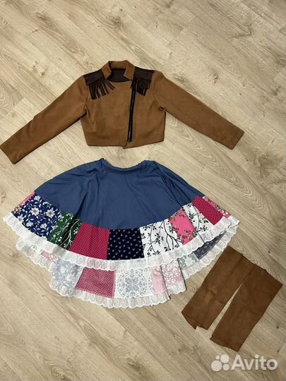 Костюмы испанский и ковбойский