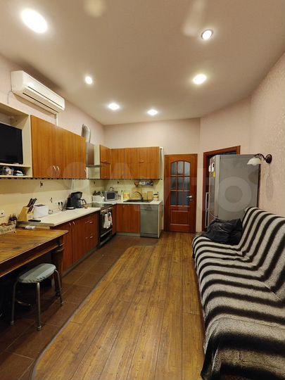 3-к. квартира, 57 м², 3/3 эт.