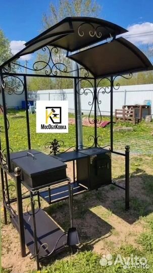 Мангал с крышей