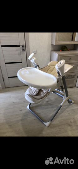 Столик -шезлонг