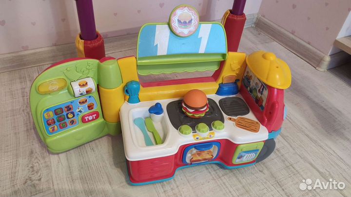 Говорящий фургон-кухня, chicco