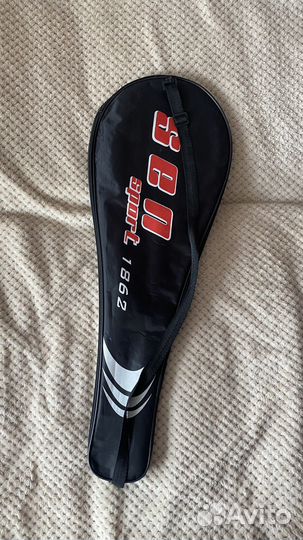 Ракетка для бадминтона