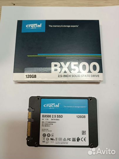 SSD Crucial 120 Гб