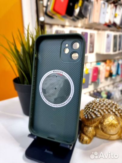 Чехол с MagSafe зеленый для iPhone 12 и др