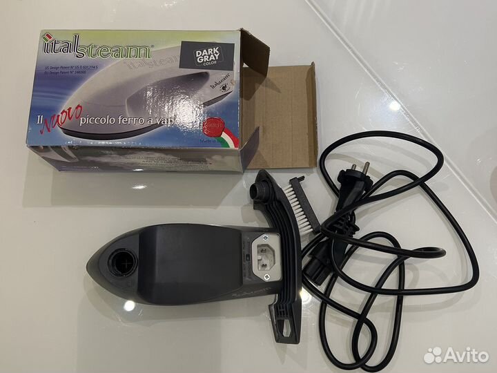 Отпариватель для одежды ручной новый