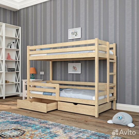 Двухъярусная кровать из массива