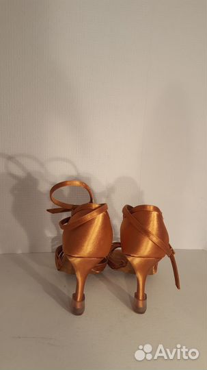 Танцевальные босоножки