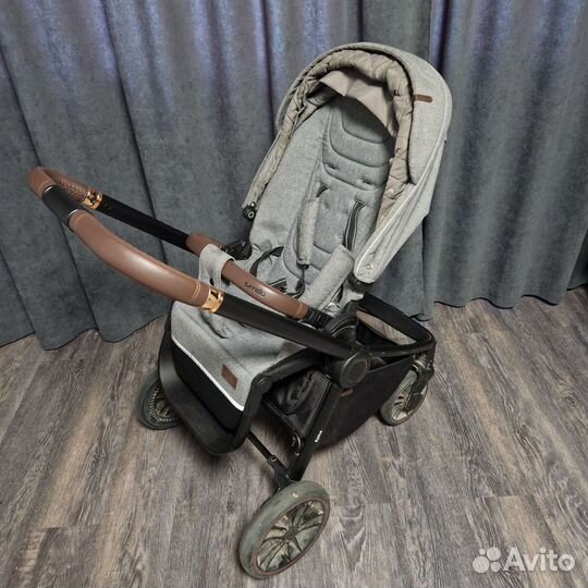 Прогулочная коляска carrello epica