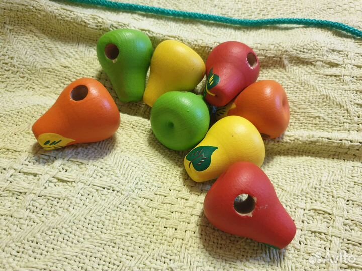 Шнуровки из дерева груши животные и сортер