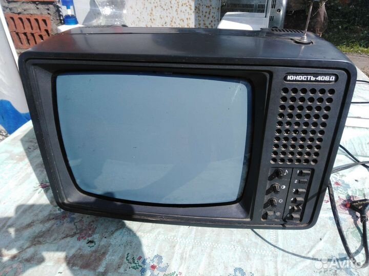 Телевизор Юность 406Д (СССР)