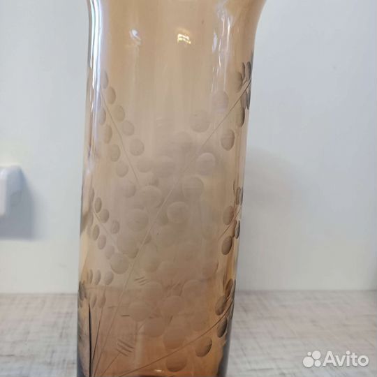 Вазы, карамельное стекло