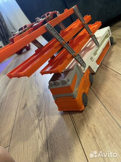 Автовоз hot wheels