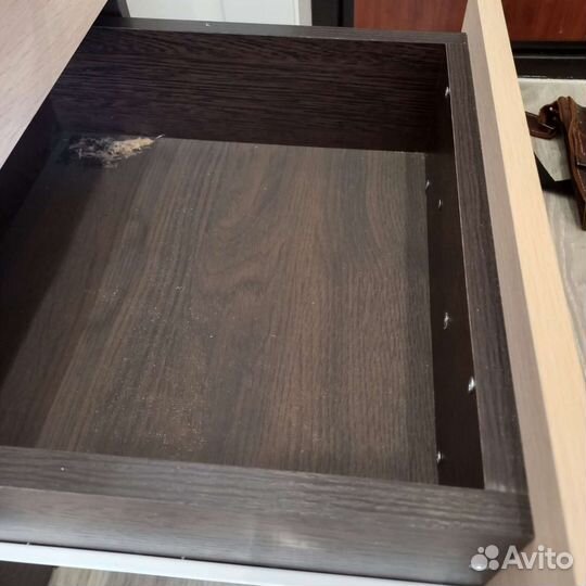 Тумба прикроватная