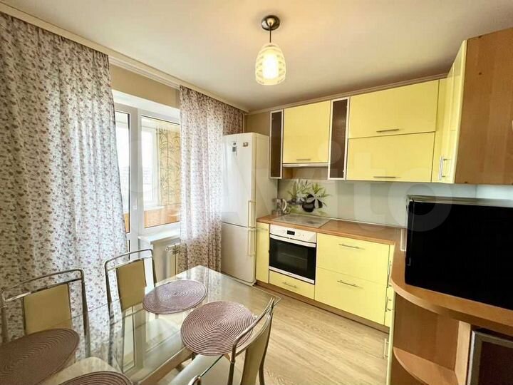 2-к. квартира, 58 м², 10/16 эт.