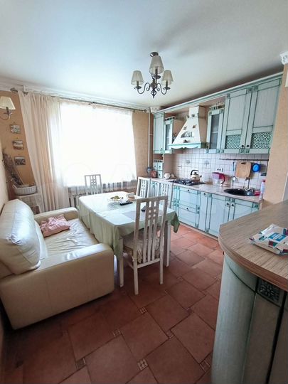 3-к. квартира, 68 м², 2/9 эт.